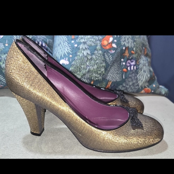 Marc Jacobs Metallic Gold US 9/ EU 39.5 pumps - Picture 2 of 9